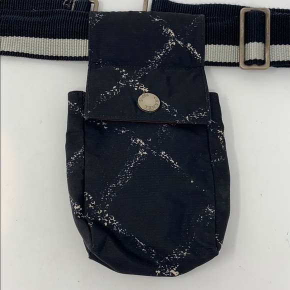 Chanel belt mini bag - Picture 2 of 13